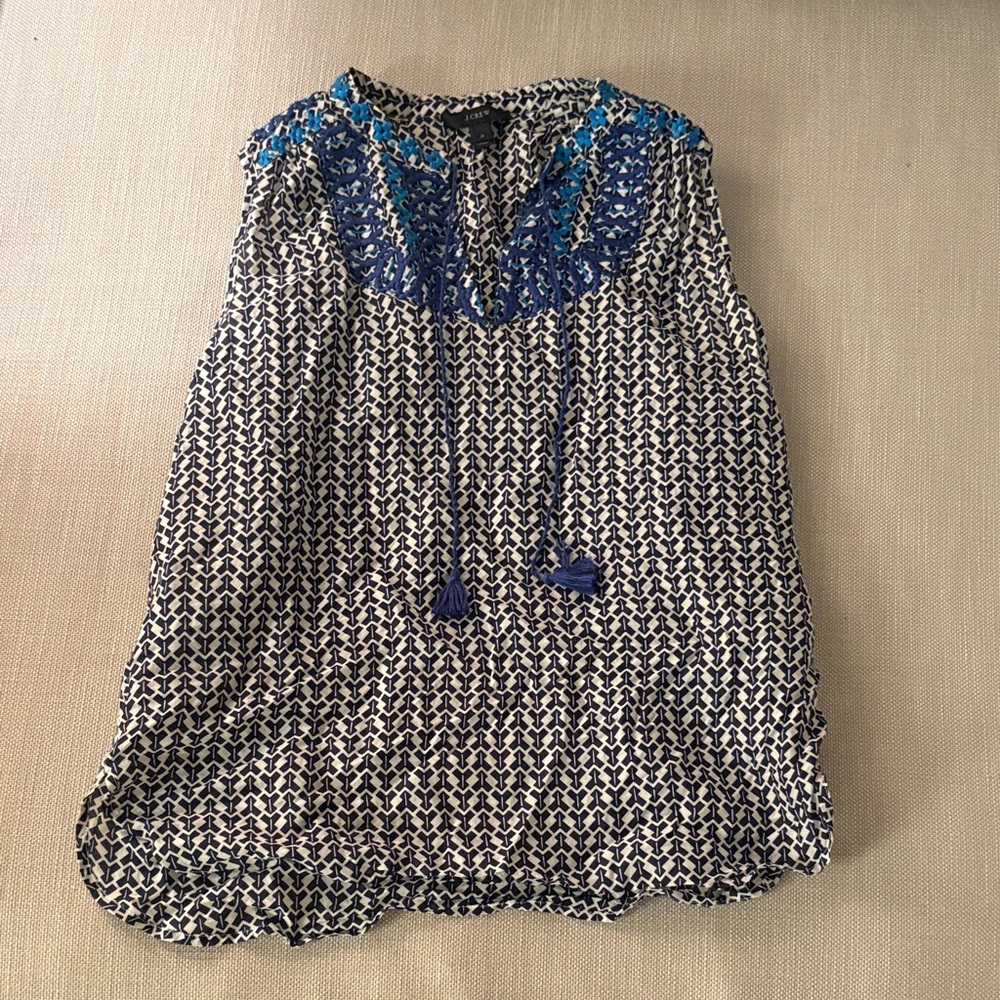 J. Crew Blue and White Patterned Women's Top Sz 0